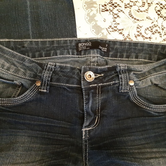 Bongo Stright Leg Distressed Jean's Size 7 - Picture 2 of 7